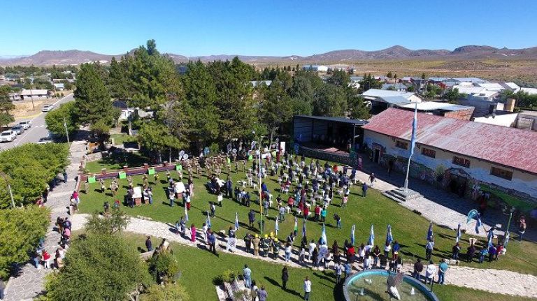 Pilcaniyeu celebra su 102° aniversario con una gran fiesta popular