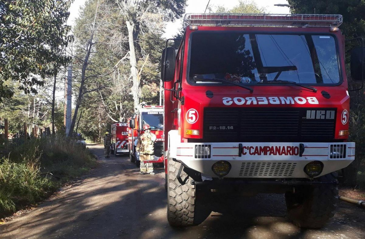 Murió una turista extranjera luego de arrojarse al lago Nahuel Huapi