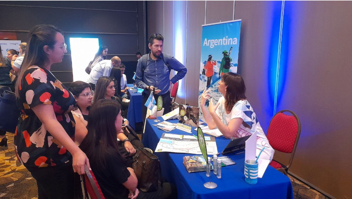 Río Negro expande la comercialización turística en Asunción del Paraguay