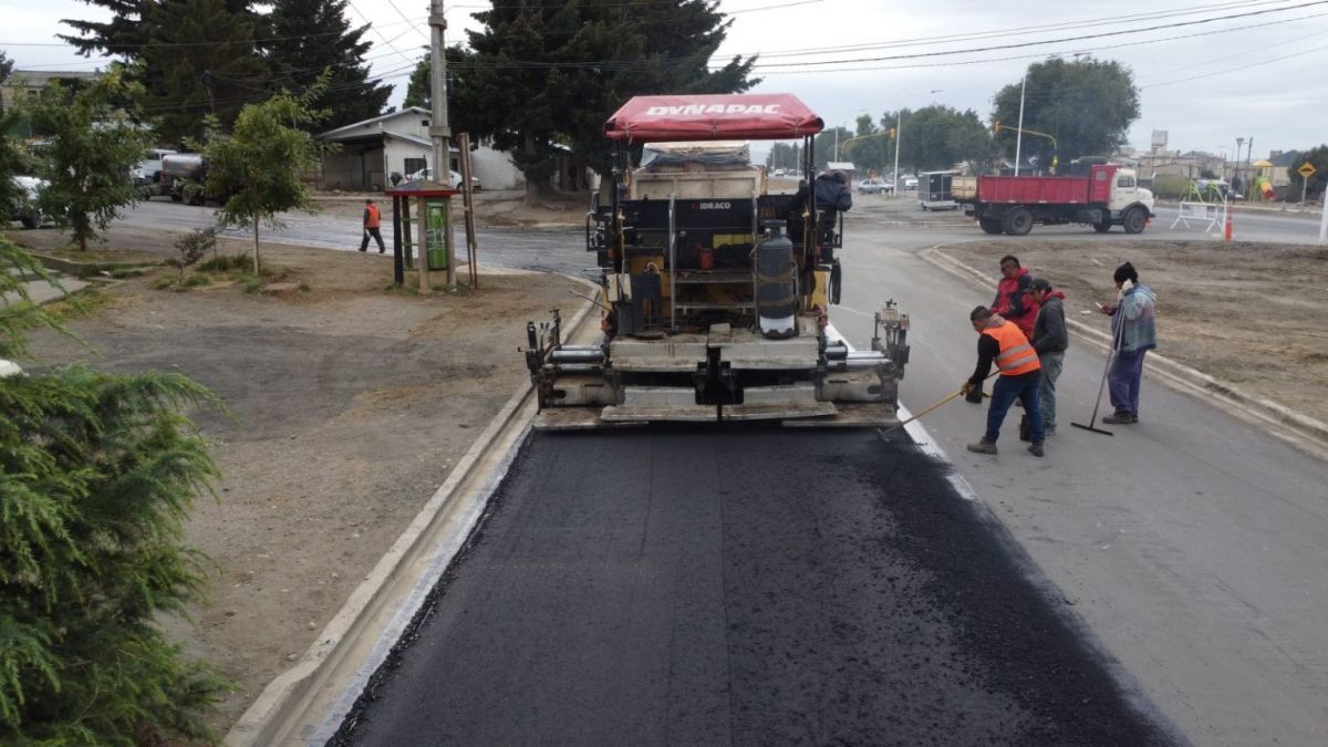Continúa el Plan Integral de Repavimentación en La Paz, Herman, Sobral y Elordi