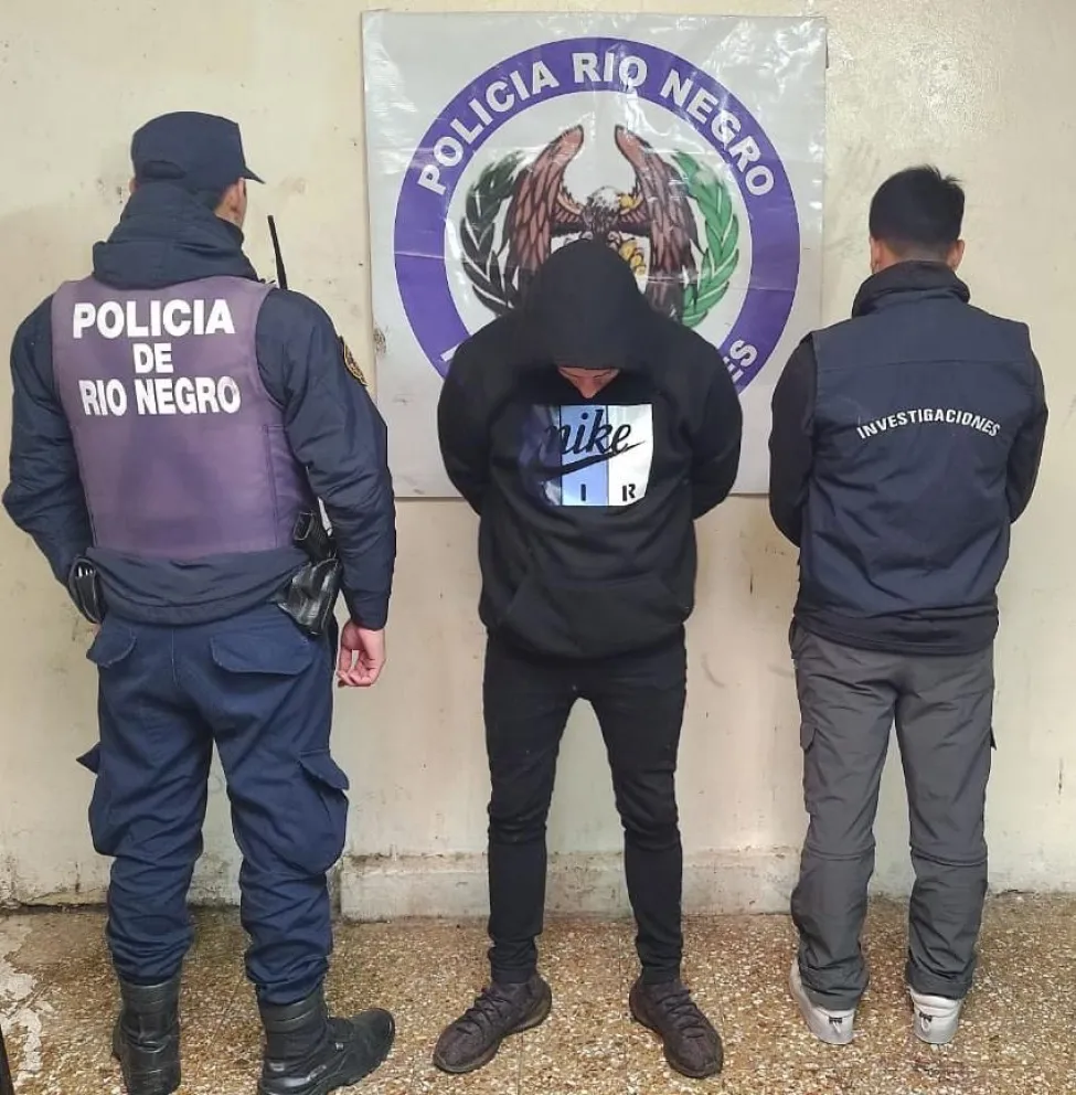 Cayó en Bariloche un ex empleado de Migraciones que integraba una banda que realizaba falsos secuestros